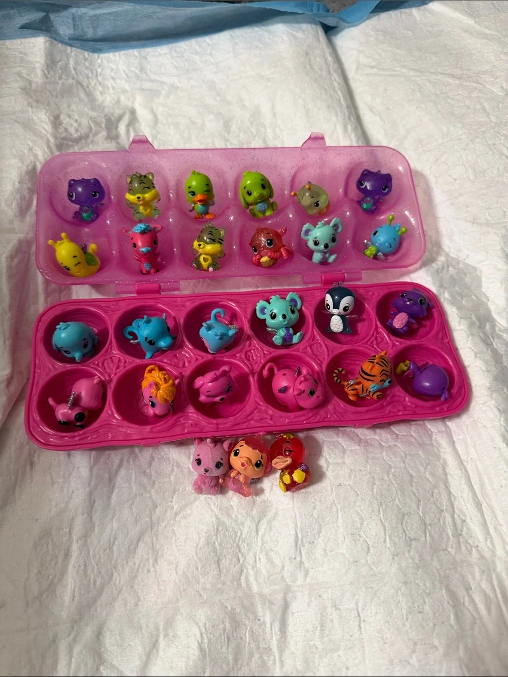 Hatchimals Pink Surprise Egg Playset with Mini Animal Figures bundle